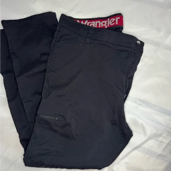 Wrangler Men's Black Cargo Pants Size 44/30 #84 - Picture 3 of 4